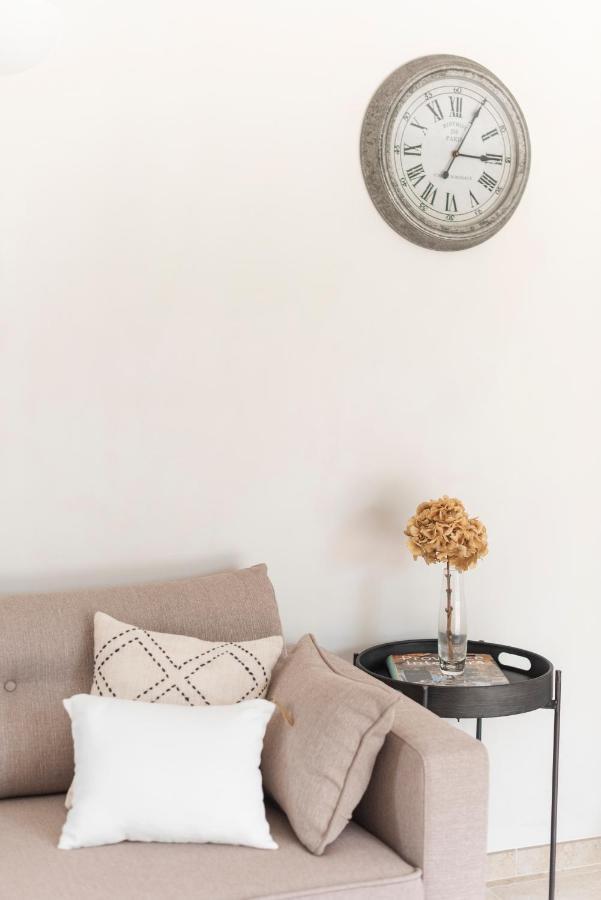 La Petite Ruche, 1 Bedroom Gite In The Luberon アプト エクステリア 写真
