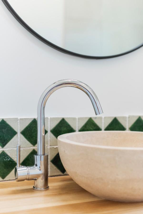 La Petite Ruche, 1 Bedroom Gite In The Luberon アプト エクステリア 写真